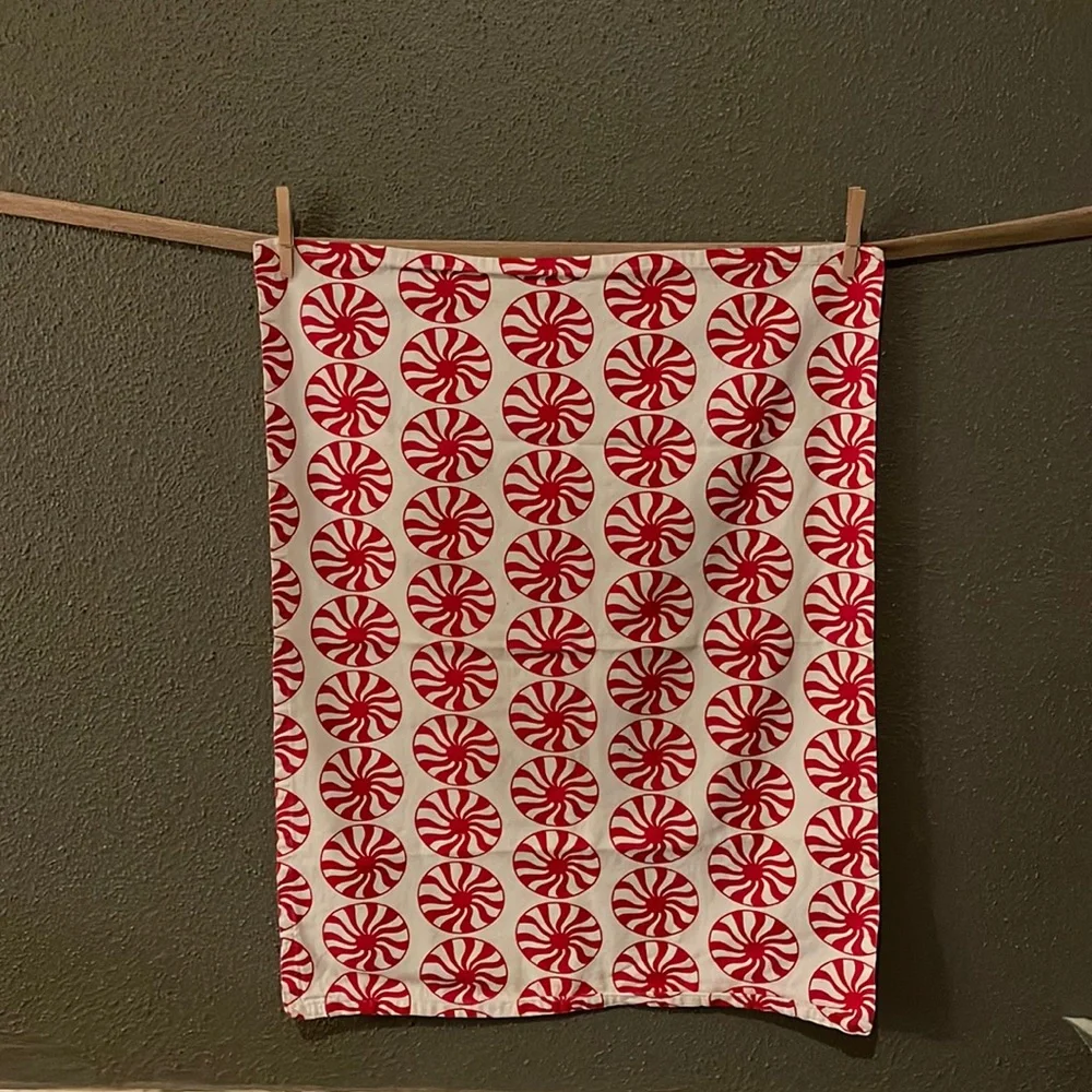 Crate & Barrel Peppermint Dishtowel